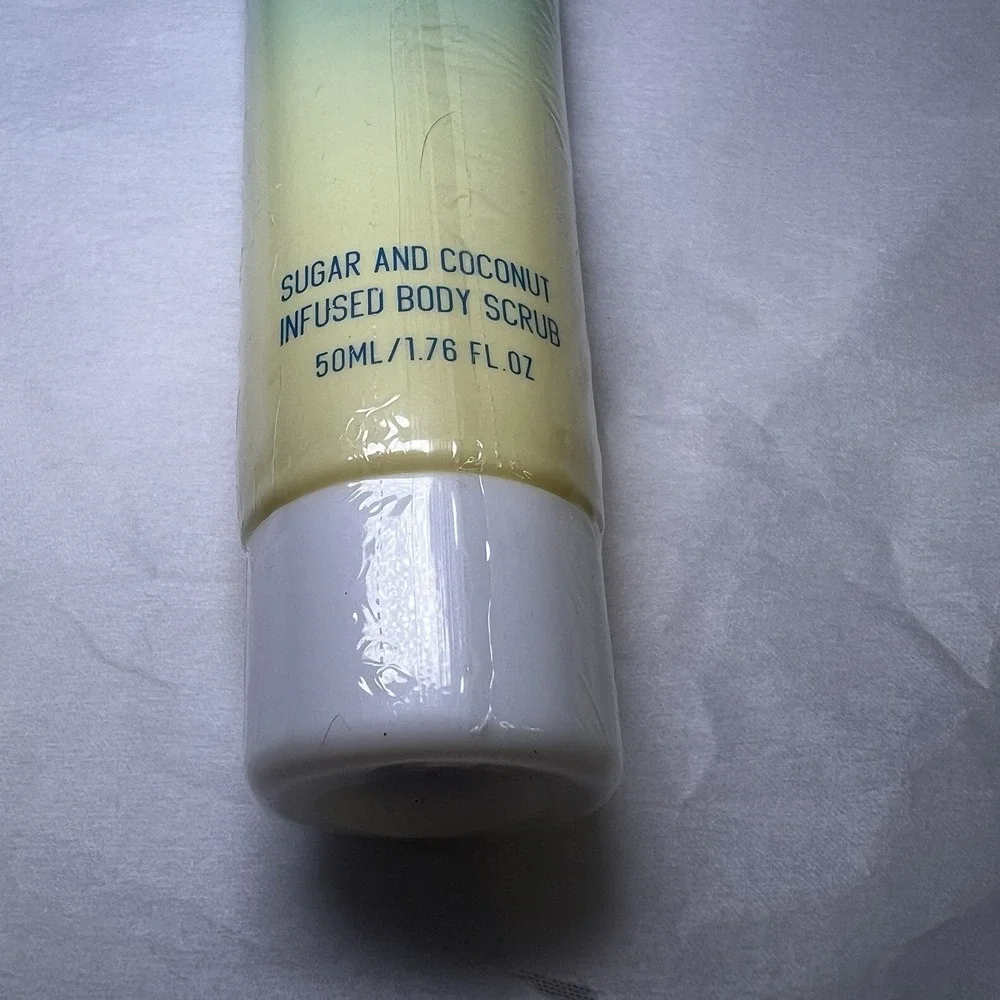 PAMPER + POLISH Sugar‎ and Coconut Infused Body Scrub Full Size 50ml/1.76oz